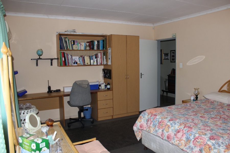 5 Bedroom Property for Sale in Deneysville Free State